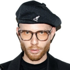 Владимир Петров