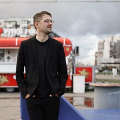 Михаил Лазарев