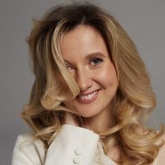 Алена Новикова