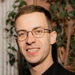 Алексей Емельянов