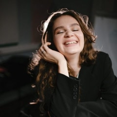 Анна Костина