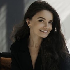Анна Волкова