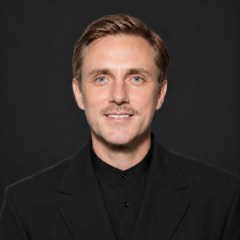 Денис Ефремов
