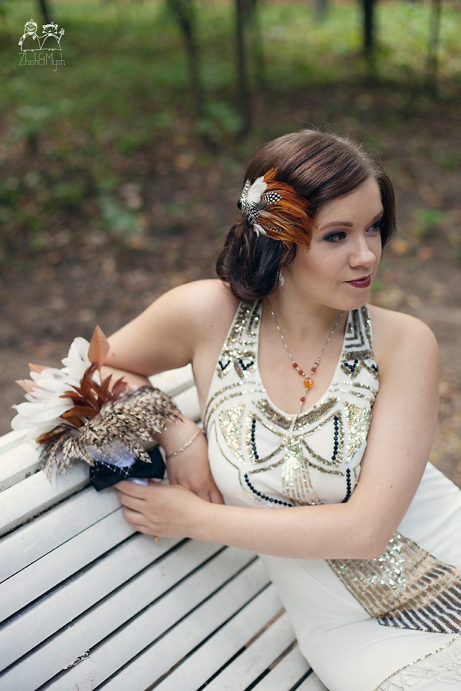 [3] Украшение для волос невесты и букет из перьев