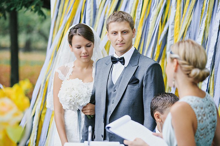 Желто-серая свадьба