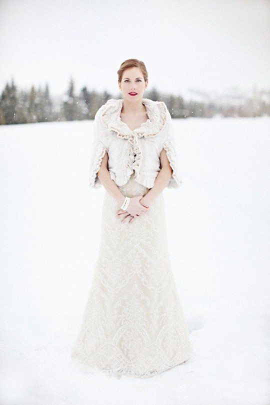 Короткие зимние свадебные платья