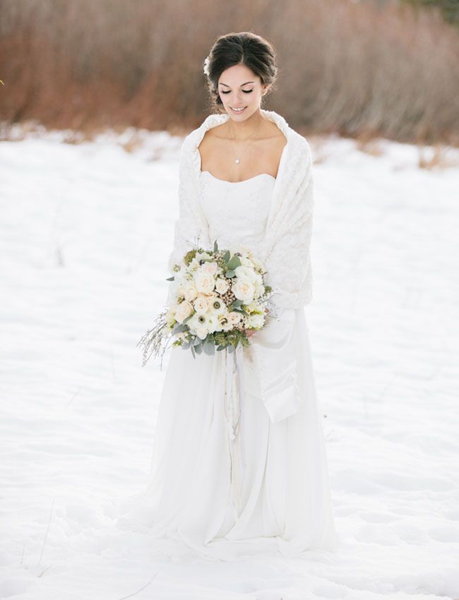Платье на свадьбу зимой