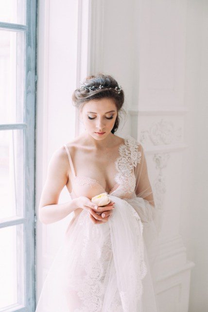 «Невеста на горошине» и мятно-персиковое утро Nastia Koretskaya в стиле polka-dot Платье: Миламира, Модель: Катерина Гудина
