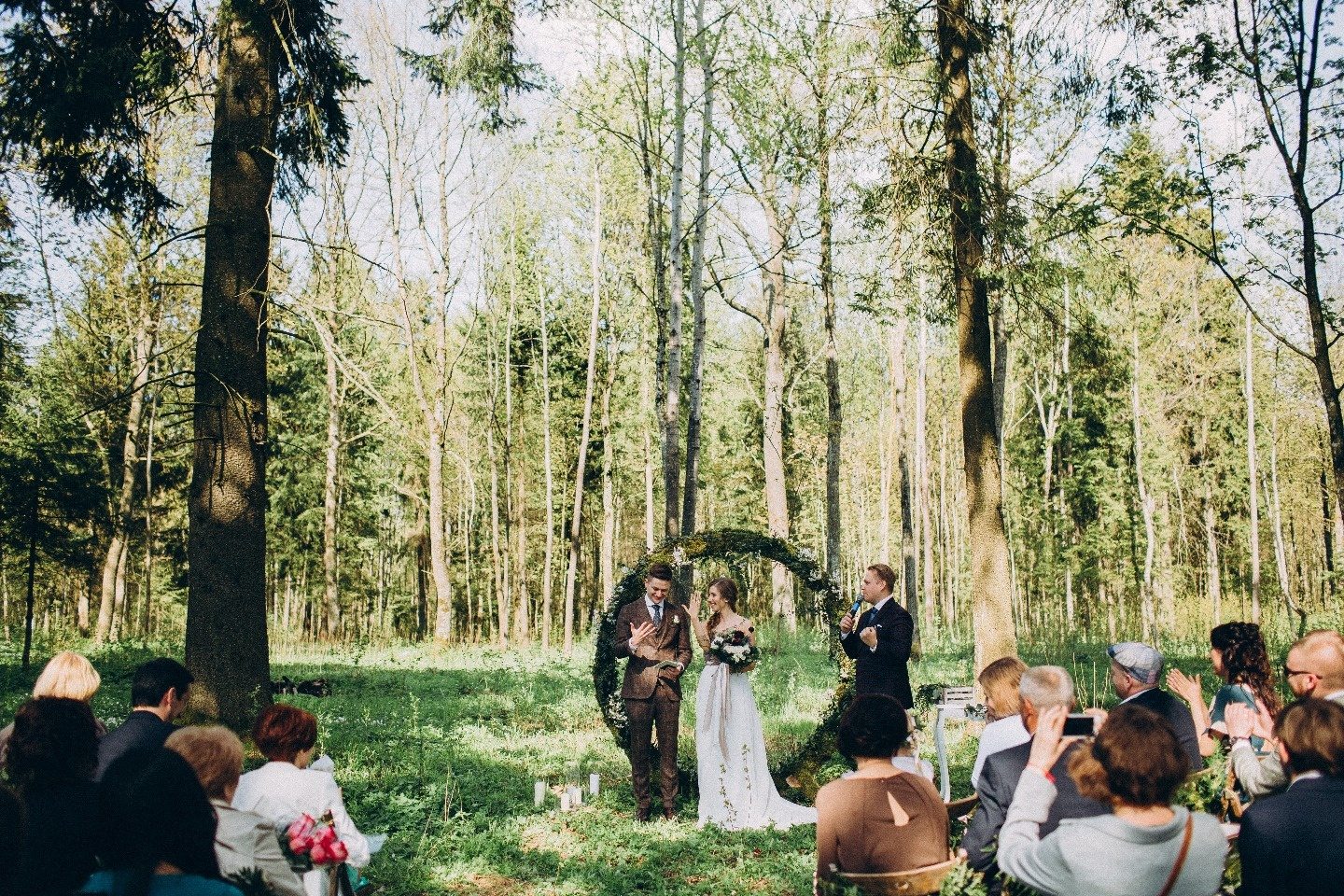 В весеннем лесу: свадьба Нины и Толи