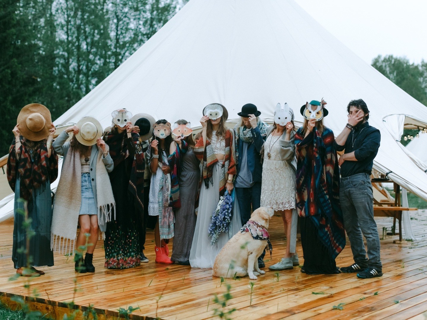 Место силы: свадьба в кемпинге в Карелии