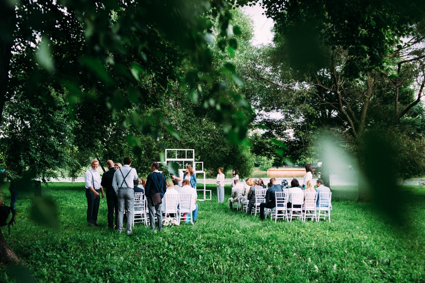 Летний дождь: камерная свадьба с выездной церемонией