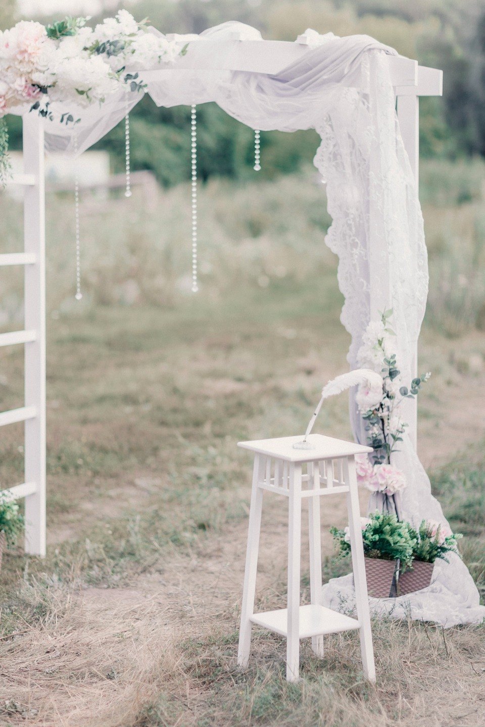 Воздушность и нежность: романтическая свадьба в светлой палитре