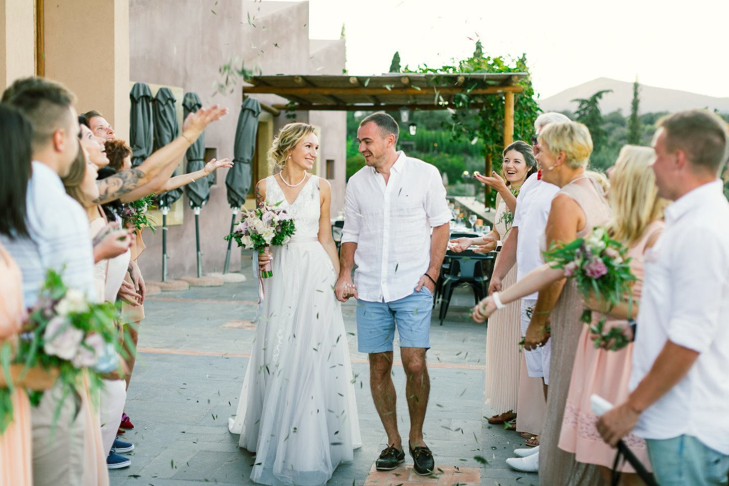 Жаркое солнце Греции: «инжирная» свадьба