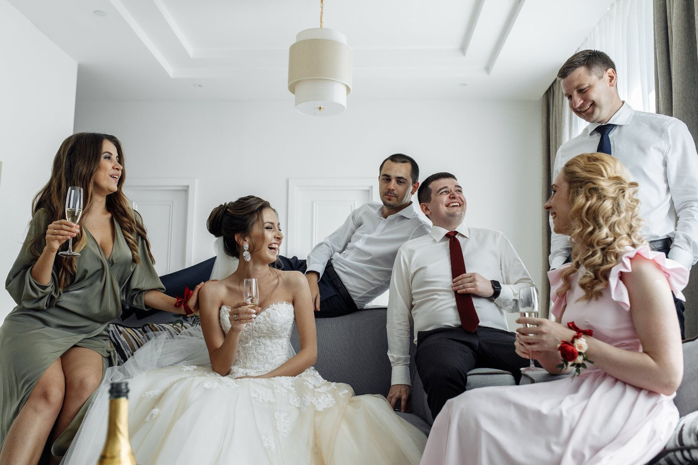 Свадьба измена мужу. Измена с подружками невесты. Свадьба анонс. Brazzers перед свадьбой с фотограф.