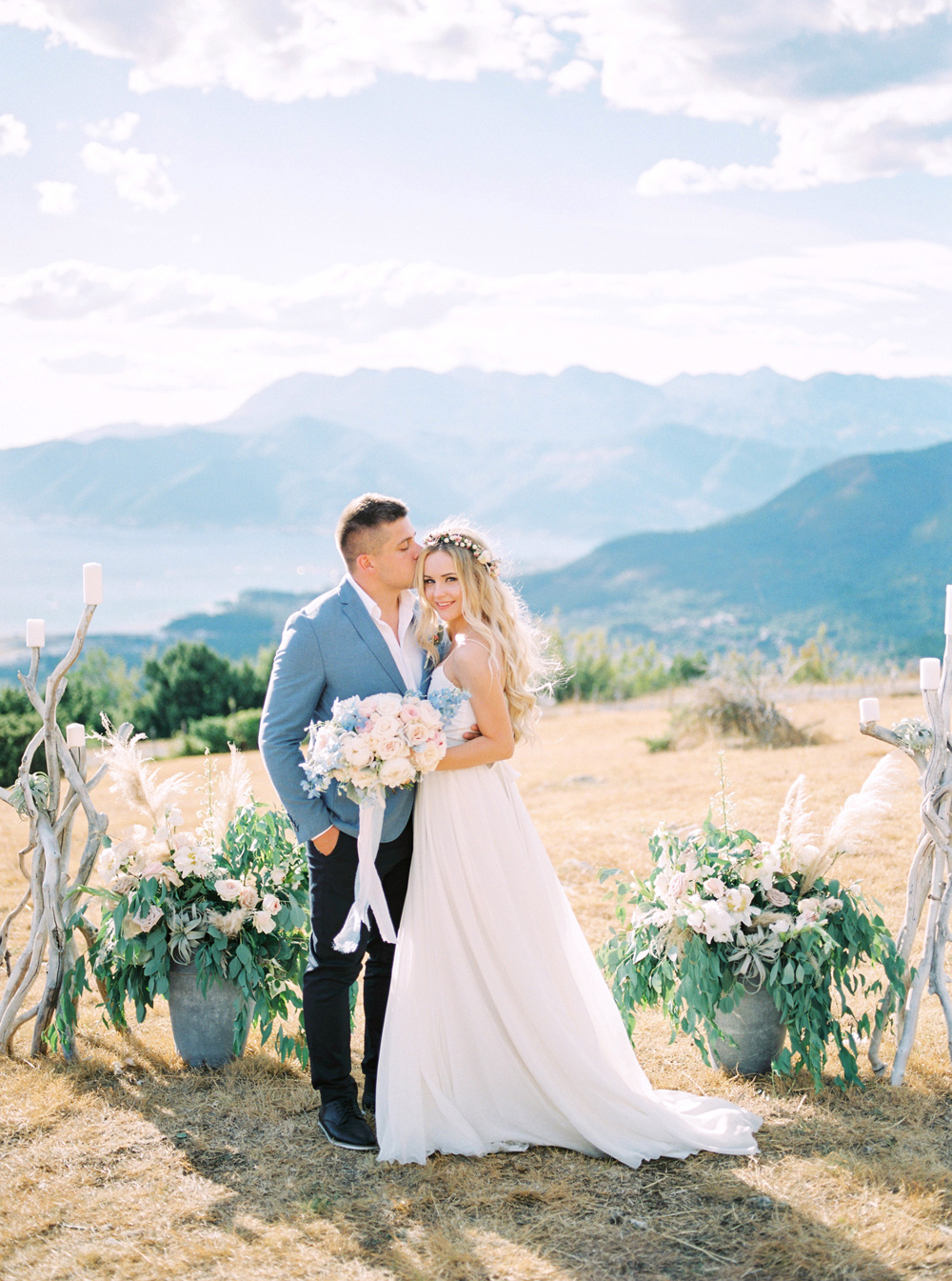Море и горы: камерная свадьба в Черногории