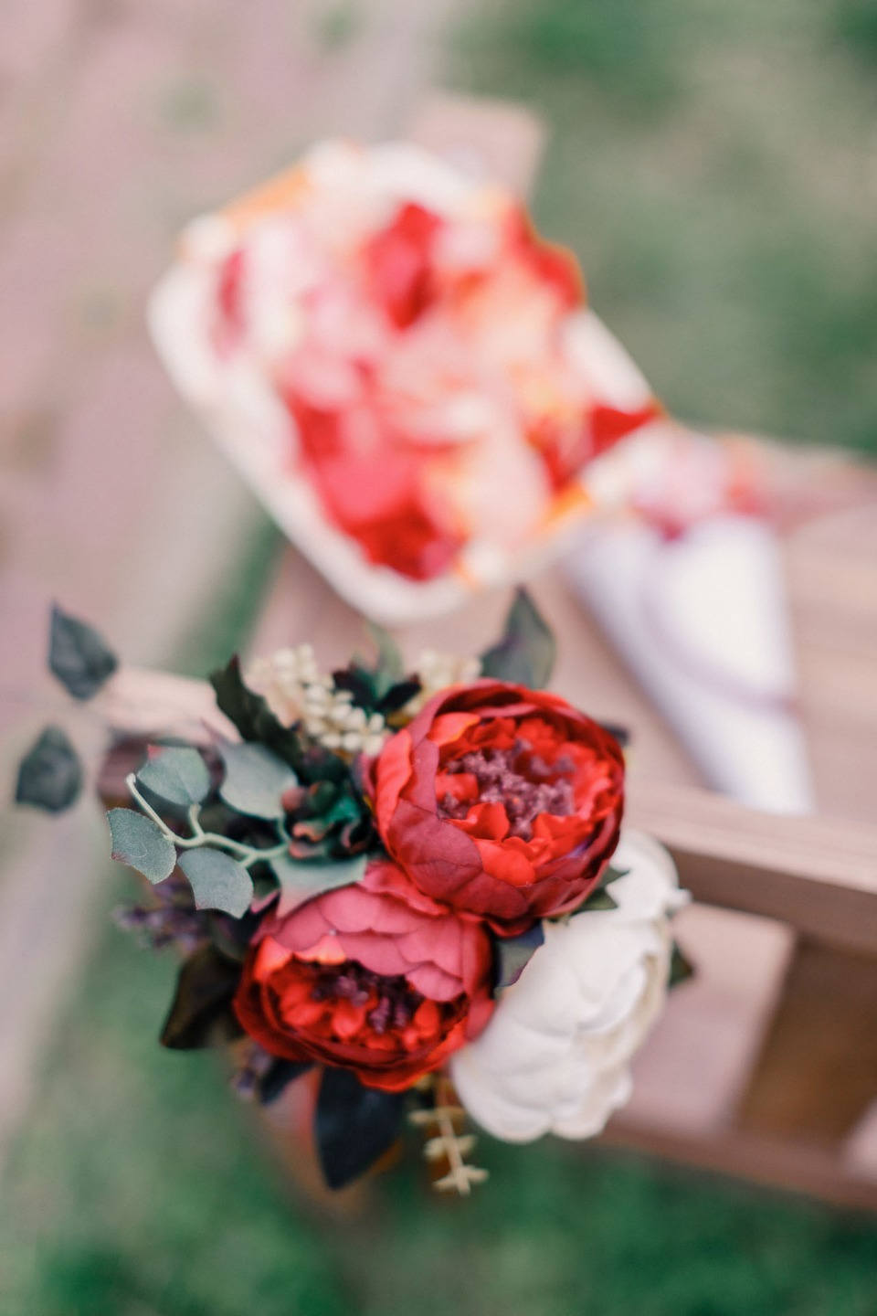 Однажды летом: загородная свадьба в цвете марсала