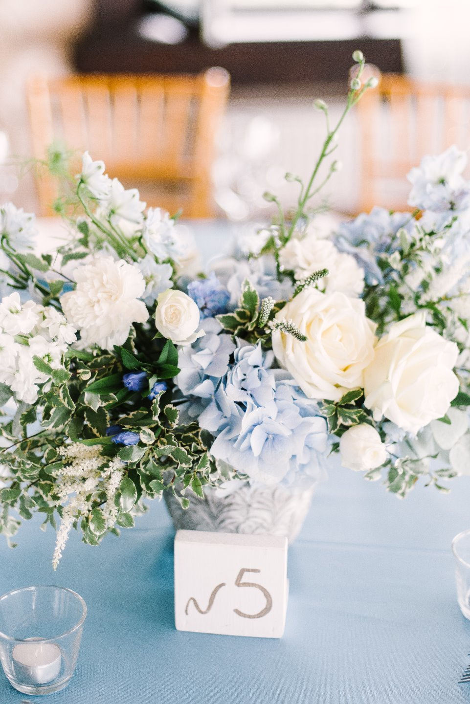 Брызги шампанского: свадьба в небесно-голубом цвете