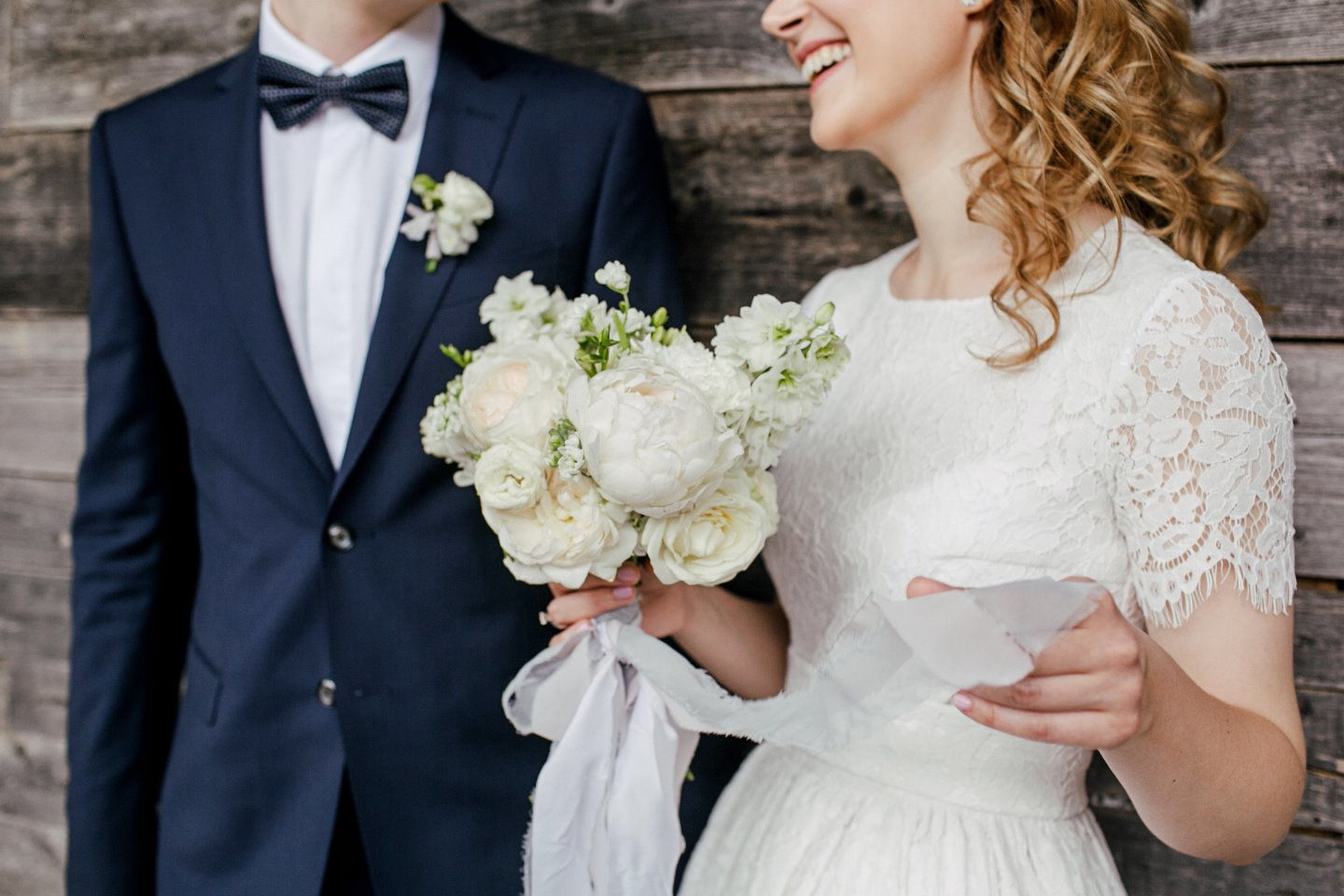 Loft Wedding: атмосферная свадьба с вечерней церемонией