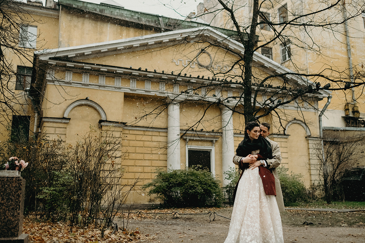Осень в Петербурге: теплая свадьба в холодный день