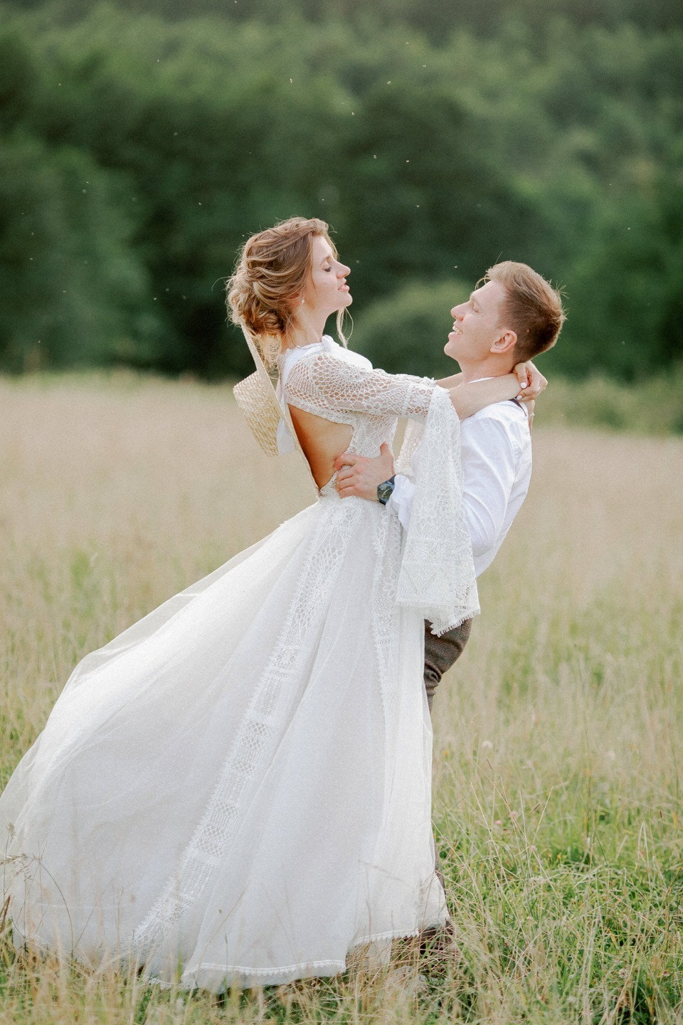 Легкость и натуральность: свадьба на свежем воздухе