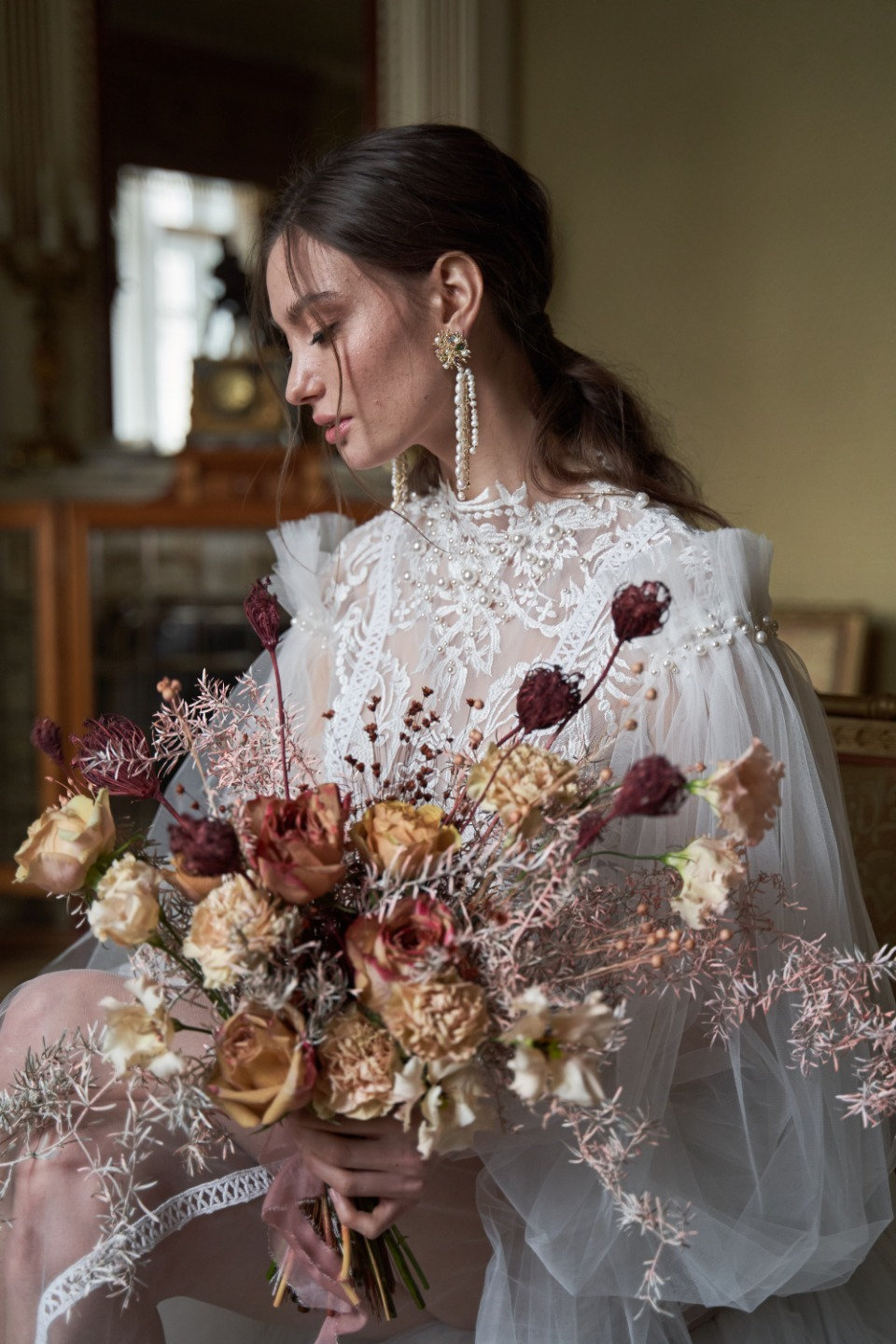 Свадьба для двоих в самом сердце Москвы: стилизованная съёмка