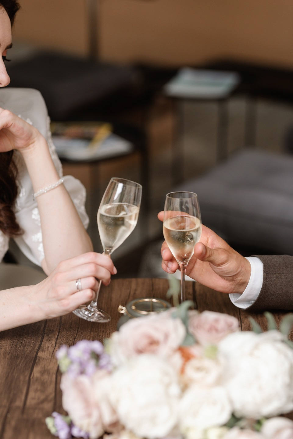 Romance of the soul: сказочная свадьба в ресторане