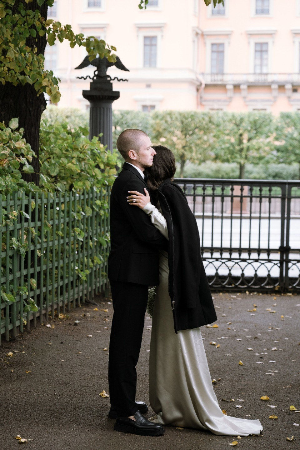Любовь к Петербургу: лаконичная камерная свадьба