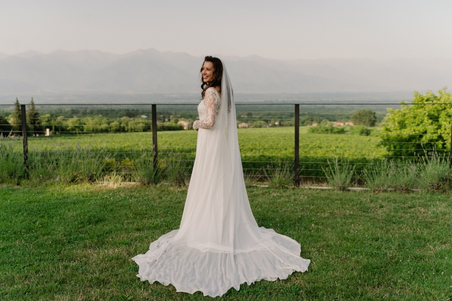 Nature & mountains: свадьба в Грузии в усадьбе