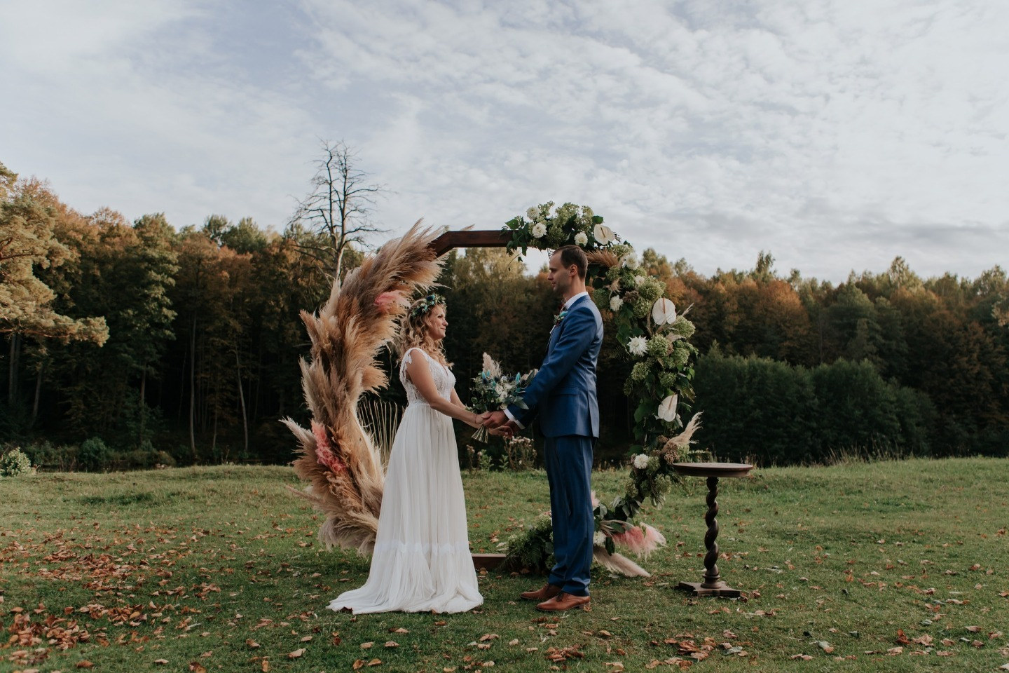 Счастье не за горами: свадьба на открытом воздухе