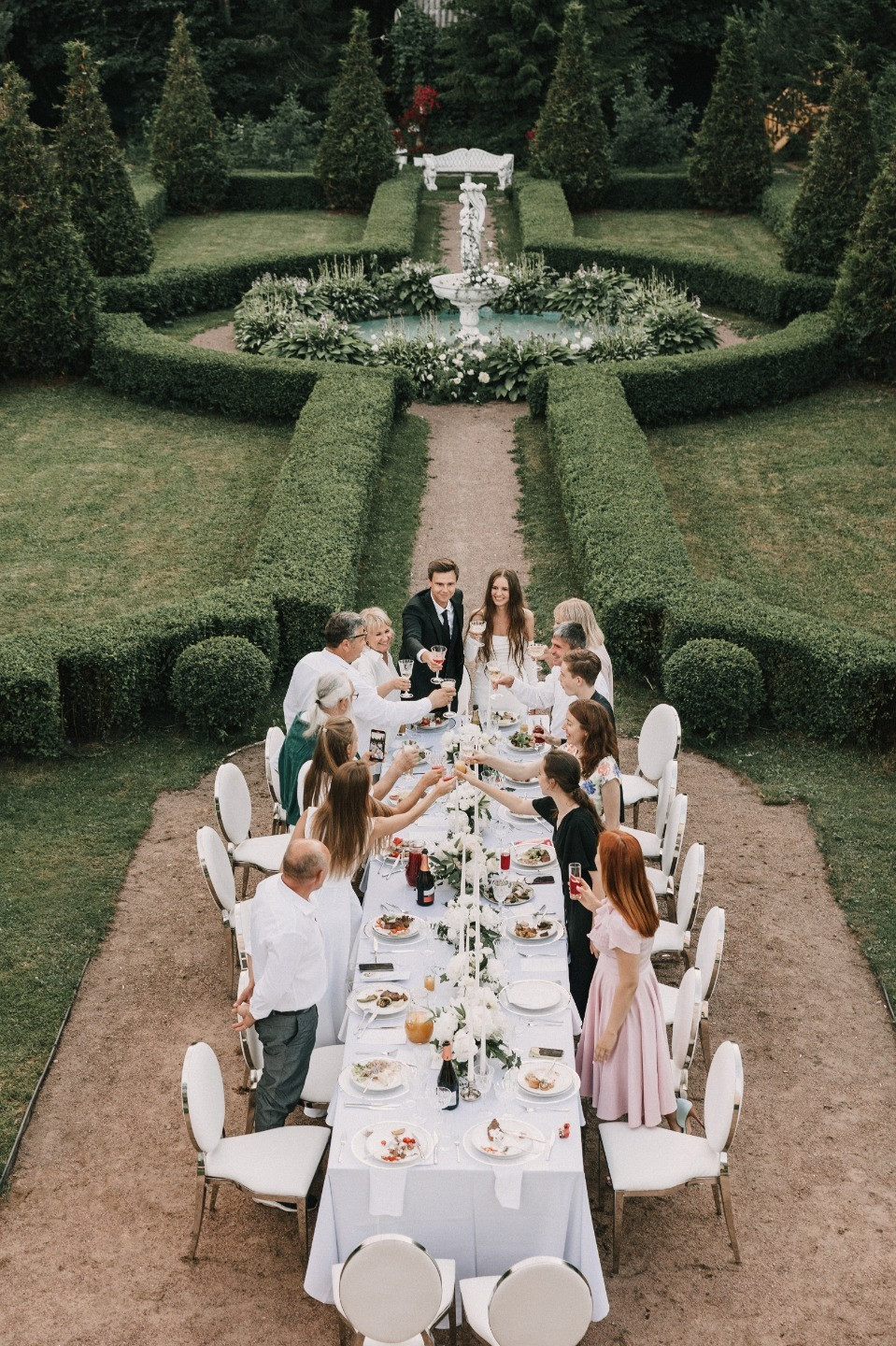 Италия в Петербурге: свадьба с обедом в саду