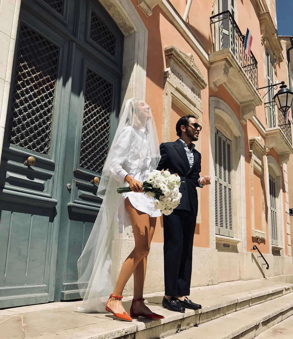 Как выходят замуж француженки: 7 стильных историй